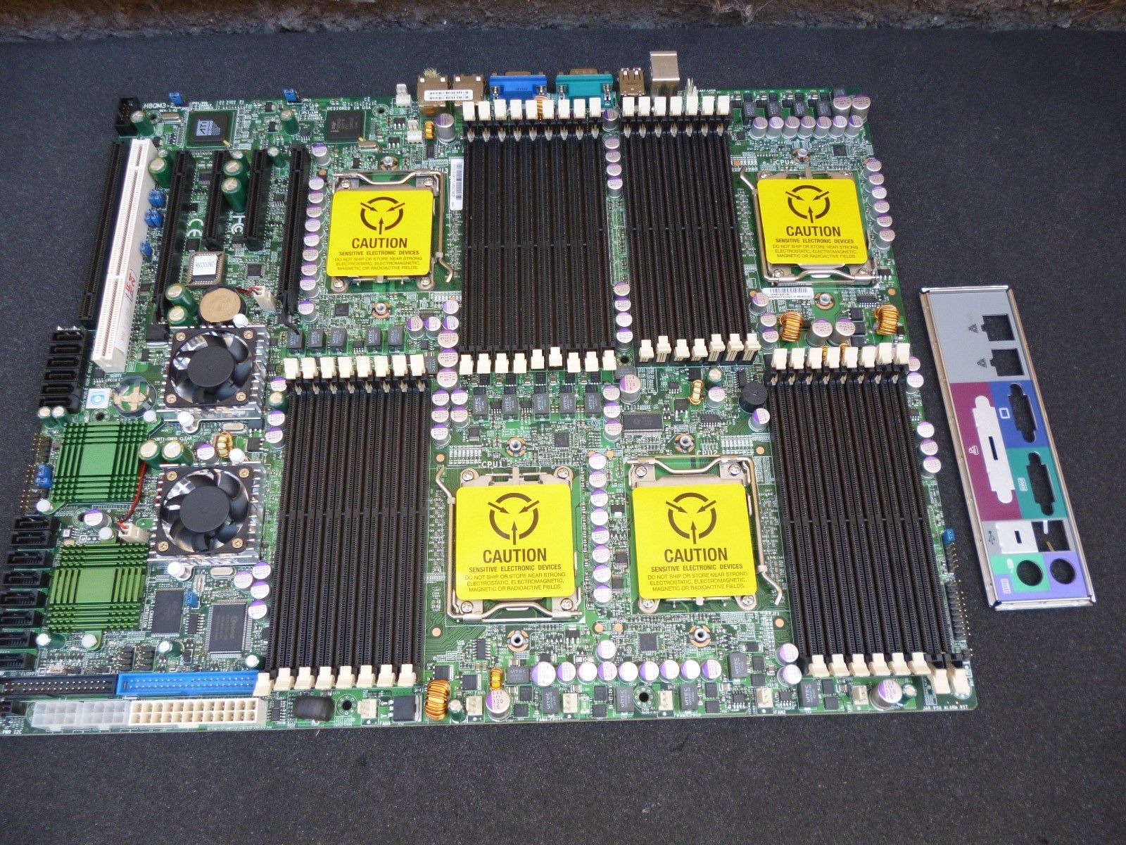 Сокет f. Supermicro h8qm3-2. Супермикро Материнские платы на 4 процессора. 1207 Сокет. 1207 Socket f.